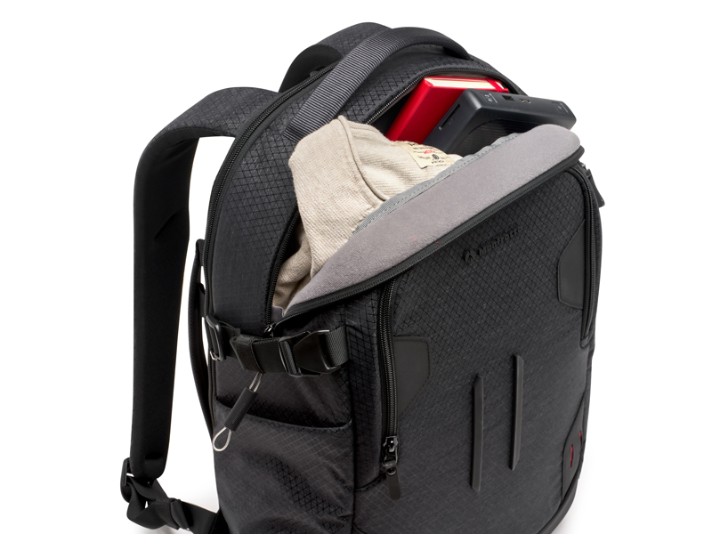 仕切りをアレンジして2気室構造に変更することができる