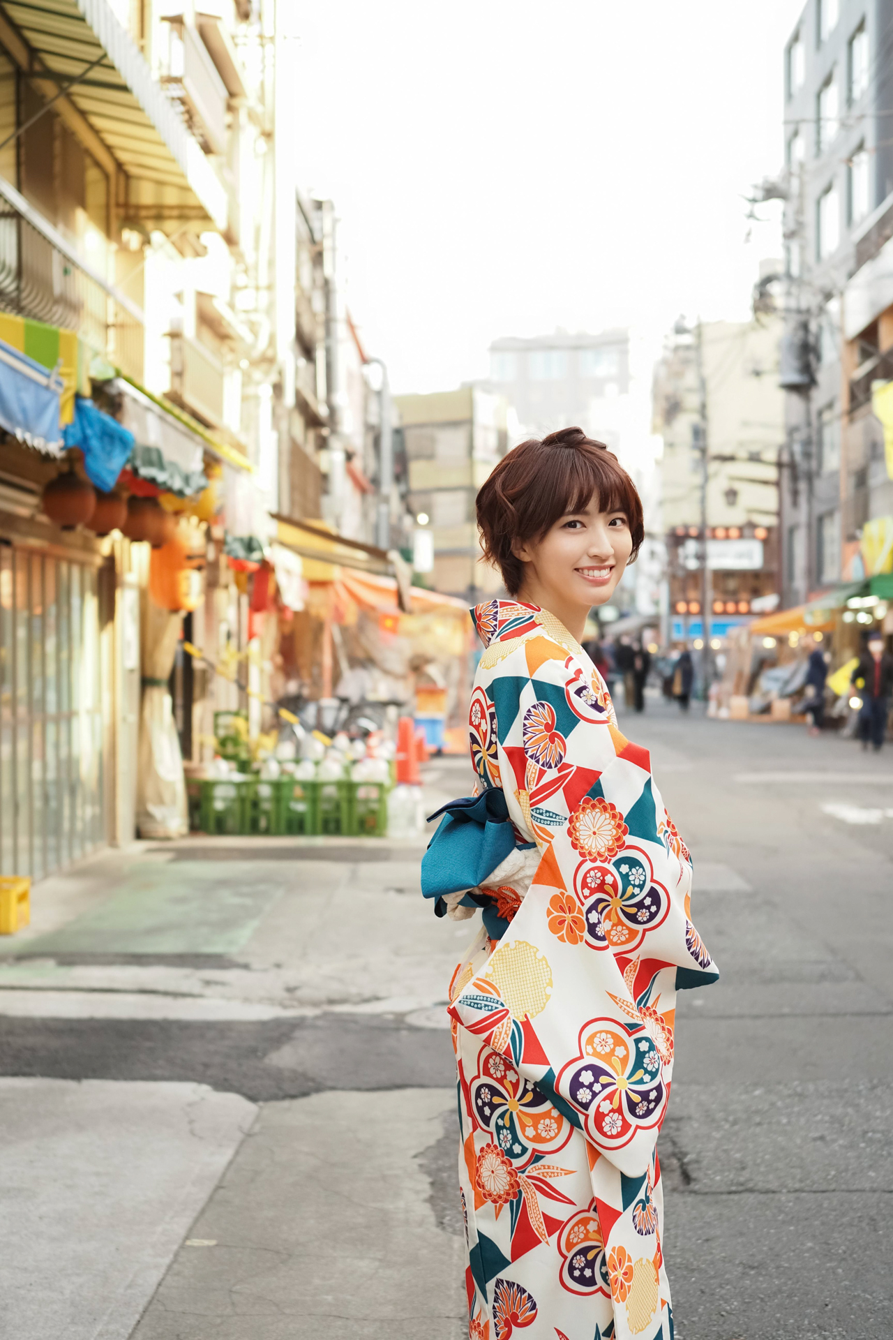 近井の直近作「MINISUKA POLICE トーキョーパトロール」より。水谷彩咲さん。