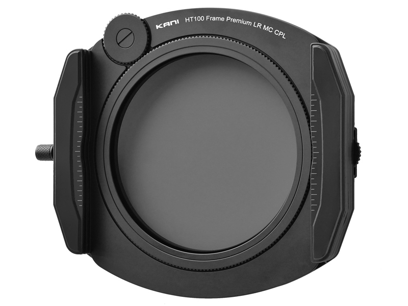 ホルダーに装着した状態。効果調整用の回転ノブをフレームの上部に備えている。