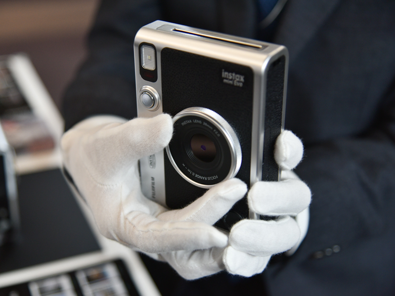 “レンズダイヤル”を回して「レンズエフェクト」を選択する