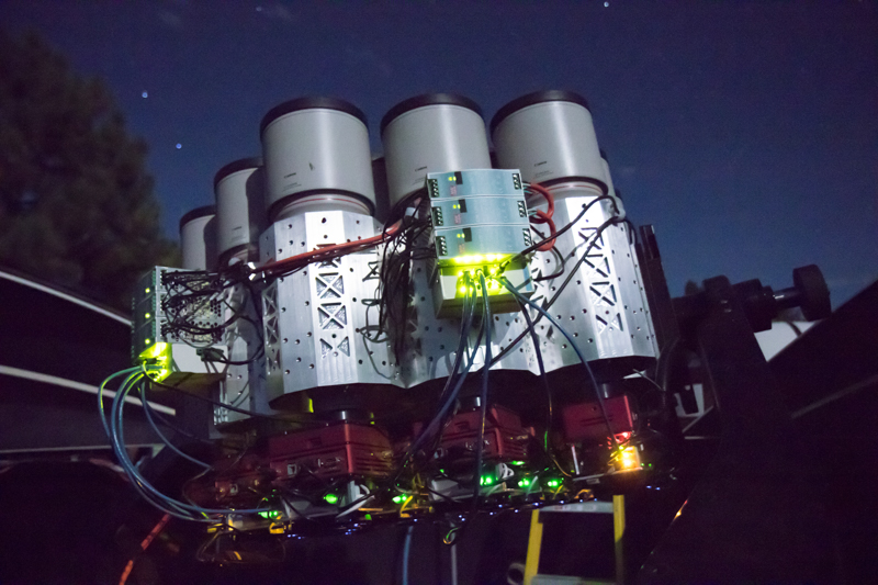 米国ニューメキシコ州に設置された「Dragonfly Telephoto Array」<br>Image by Pieter van Dokkum, Yale University.