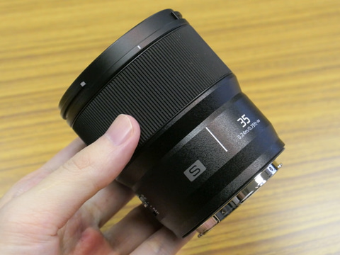 パナソニック、小型軽量のLマウント単焦点「LUMIX S 35mm F1.8」。9.1