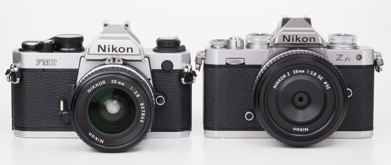 New FM2と並べて正面から記念撮影しておりますが、なるほどのヘリテージデザインですね。でもミラーレス機なのですから、一眼レフの真似をしなくても作れますよね。一部にはなぜレンジファインダー機のニコンSシリーズのようなデザインにしなかったのかという話が聞こえて参ります。筆者はどちらも欲しいかな。