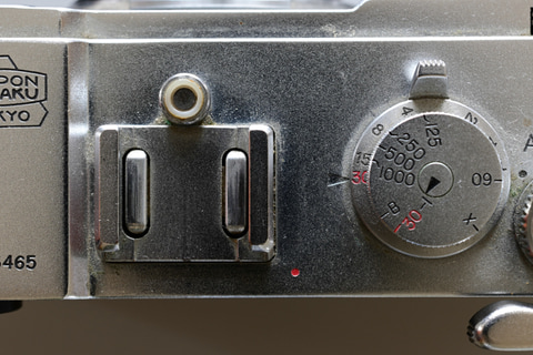 カメラ用語の散歩道：第10回：アクセサリーシュー（後編） - デジカメ