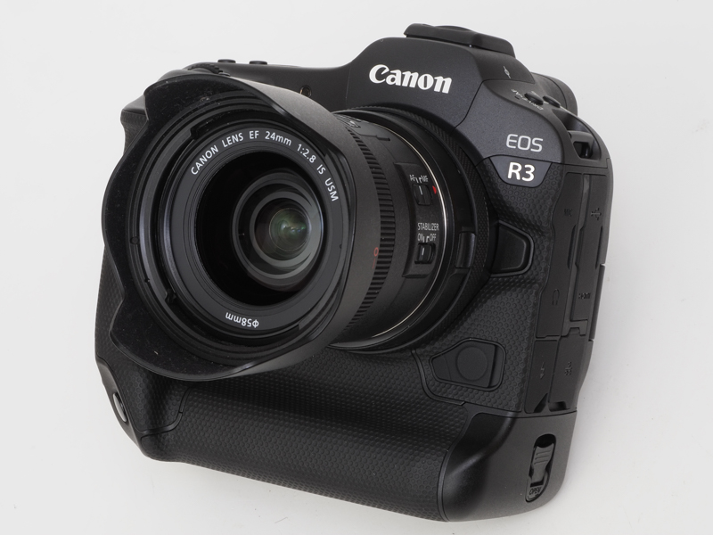 2012年発売のIS付き広角レンズ「EF24mm F2.8 IS USM」。手持ちのEFレンズで過不足なく撮影できることは、筆者の中では評価点が高くなります。