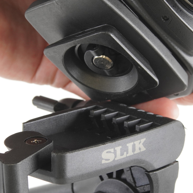 DIN規格のクイックシューを採用