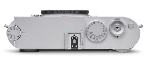 フィルムカメラ LEICA フィルムカメラの楽しさとデジタルカメラの利便性を兼備する