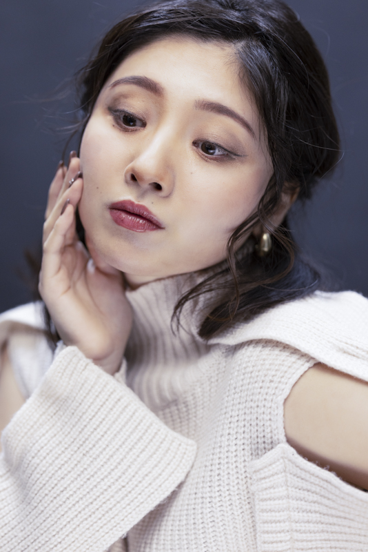 蛍光灯のみだと光量不足でF値を絞れない