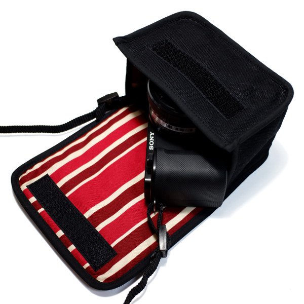 ブラック・ボルドーストライプ