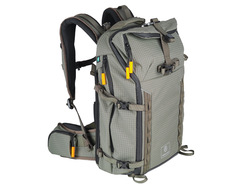 カーキグリーン