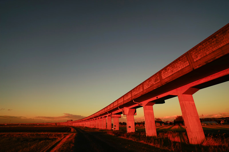 ソニーα7 R Vario-Sonnar T* 16-35mm F2.8 ZA SSM（17mm）　絞り優先オート（F4、1/640秒）　ISO200　WB:日陰