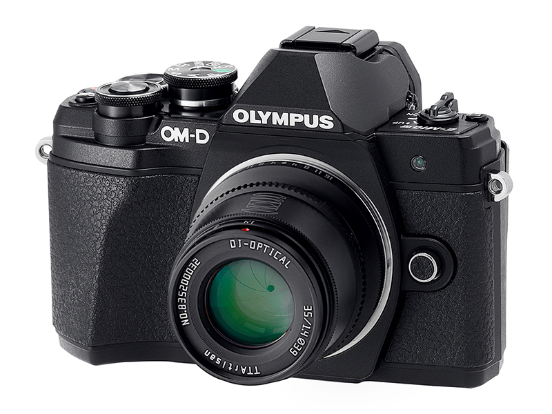 本誌記事<a href="https://dc.watch.impress.co.jp/docs/news/1296453.html" class="n" target="_blank">「1万円で買えるAPS-C対応レンズ TTArtisan 35mm f/1.4 C」</a>より