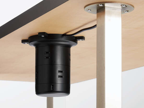 脚パーツのネジ固定穴などを使い、固定も可能