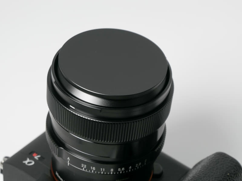 マグネット式レンズキャップ