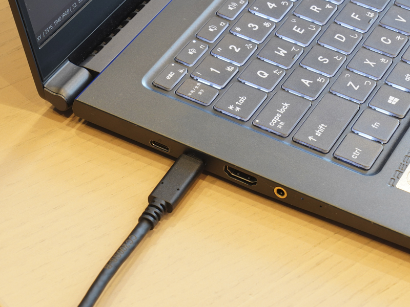 ノートPC（MSI Prestige 15）側のUSB Type-C端子