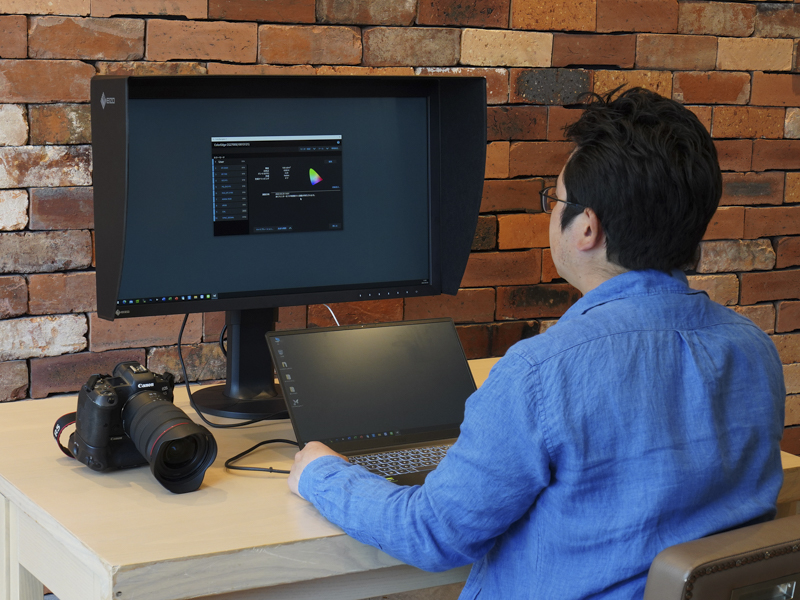 もちろんカラーマネージメントソフトウェアのColorNavigator 7もCG2700Sに早速対応している。キャリブレーション中にも他の作業が可能になった