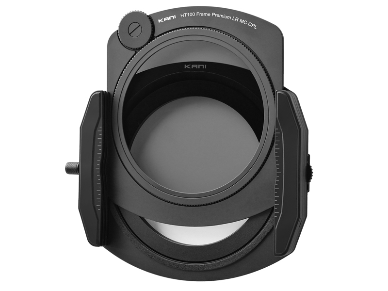 フィルチャーホルダーに「フレームCPL」を装着している様子