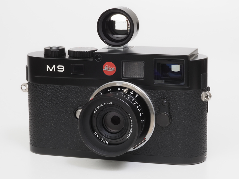 ライカM9にライカスクリューマウントタイプをL-Mマウントアダプターを介して装着。ブラックペイント同士で良いのではないかということで採用。実写の結果、なんら問題のない高品位な画像が得られました。