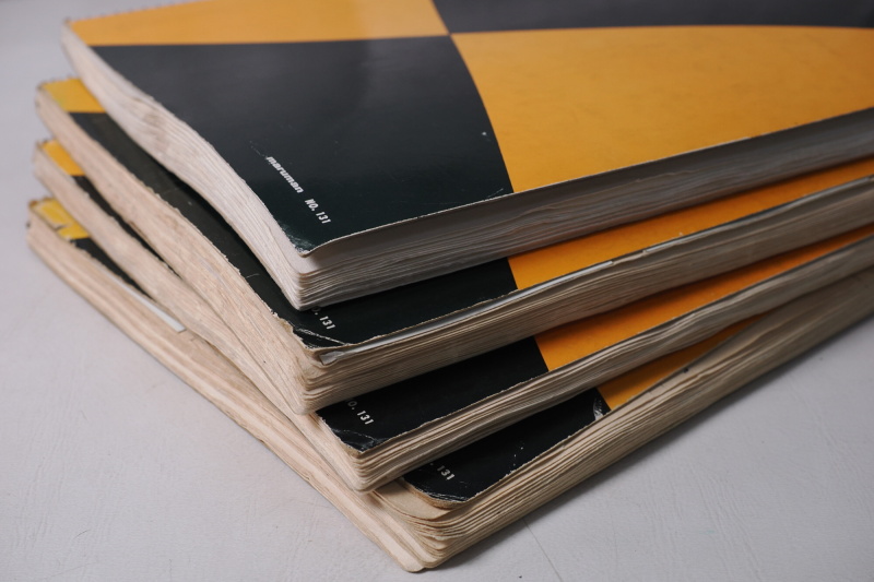 紙の黄ばみから年季を感じます。