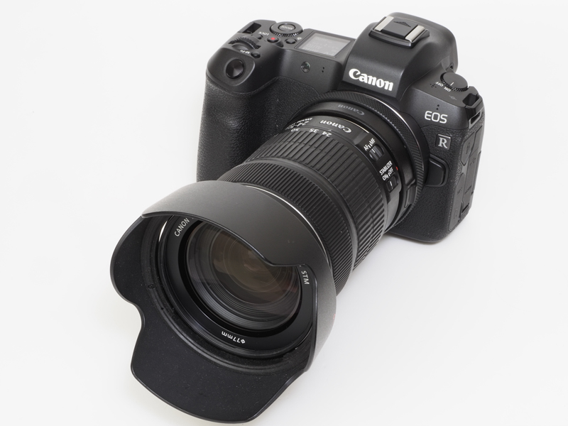 EF24-105mm F4L IS USMは初代EOS 5D時代からの愛用レンズだったけど、EOS一眼レフと一緒に手放してしまいました。すると後になって困るケースが続出。この廉価なEF24-105mm F3.5-5.6 IS STMを代用レンズとして導入しました。