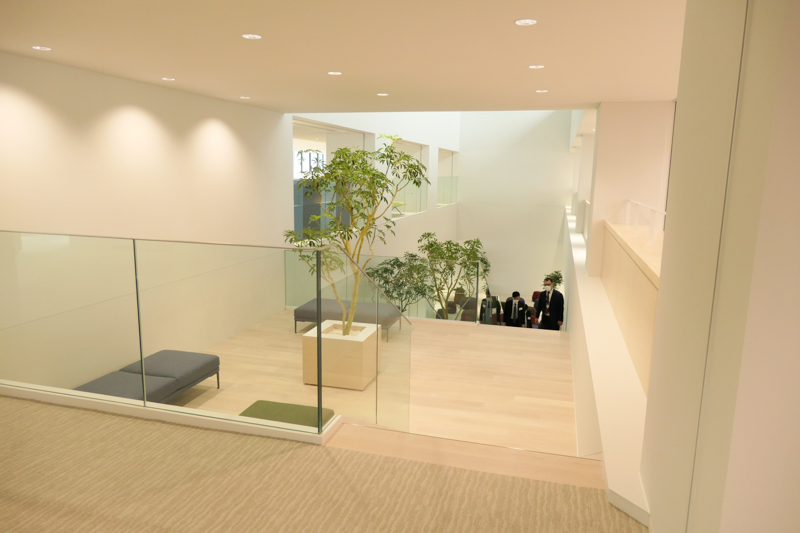 2階と3階を繋ぐ吹き抜け