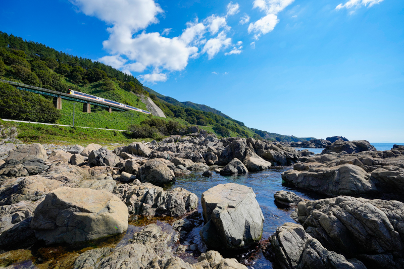 ソニーα1　FE 16-35mm F2.8 GM（16mm） 絞り優先オート（F11、1/640秒）ISO 400　WB：太陽光