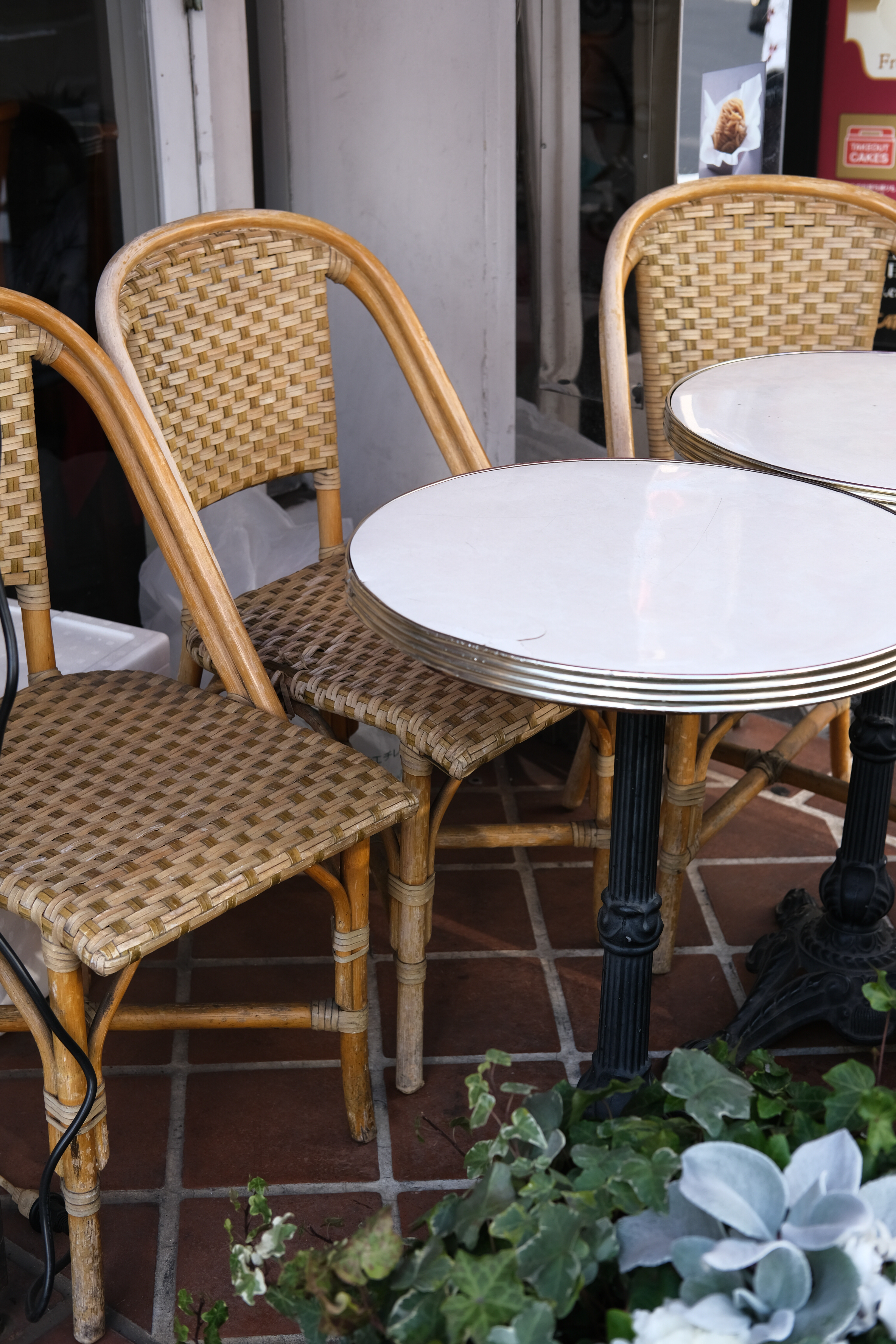 オリジナルよりもメリハリが欲しかったため、「ハイライトトーン」を+2.5、「シャドウトーン」を+1に設定し、コントラストを強めた。