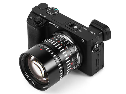 APS-C/マイクロフォーサーズ用のMFレンズ「TTArtisan 50mm F0.95 C