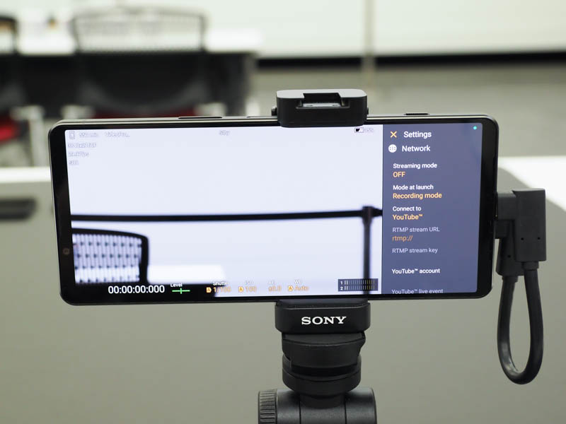 Videography Proのライブ配信設定。アプリ内から直接ライブ配信が可能となる