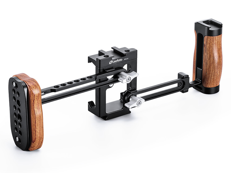 ホルダー部の底面がアルカスイス互換のベースになっている