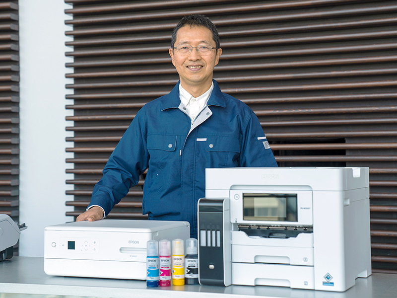 「文部科学大臣賞」を受賞者した角谷繁明氏（セイコーエプソン株式会社IJS事業部IJS開発戦略部）
