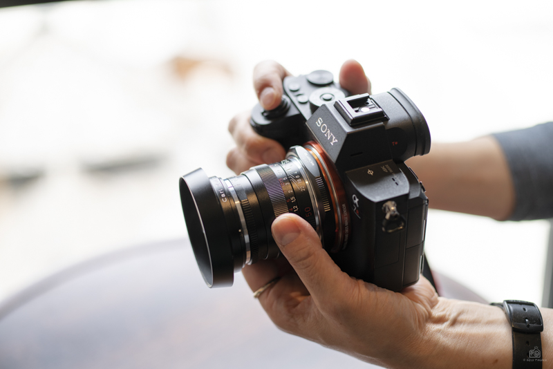 C Sonnar T* 1,5/50 ZM（α7R IIIに装着）