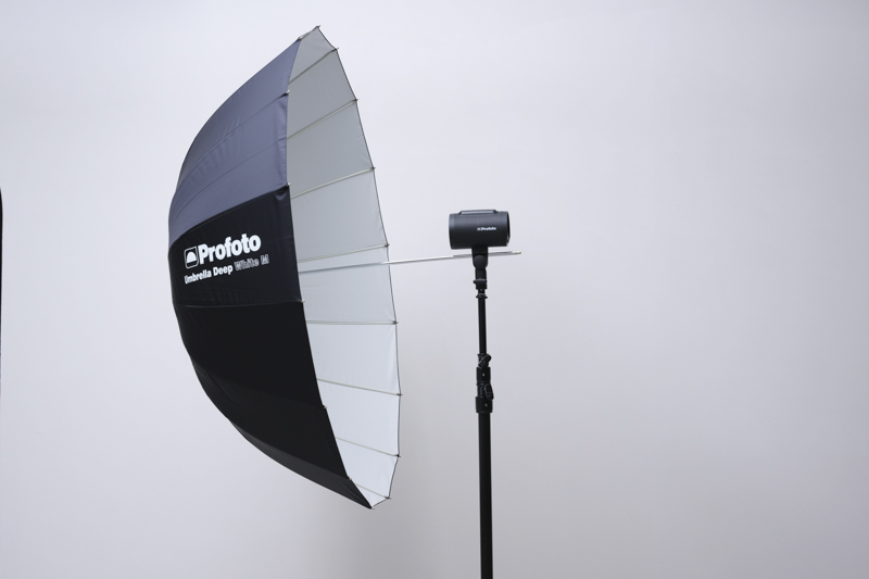 Profoto A2＋アンブレラ ディープ ホワイト M