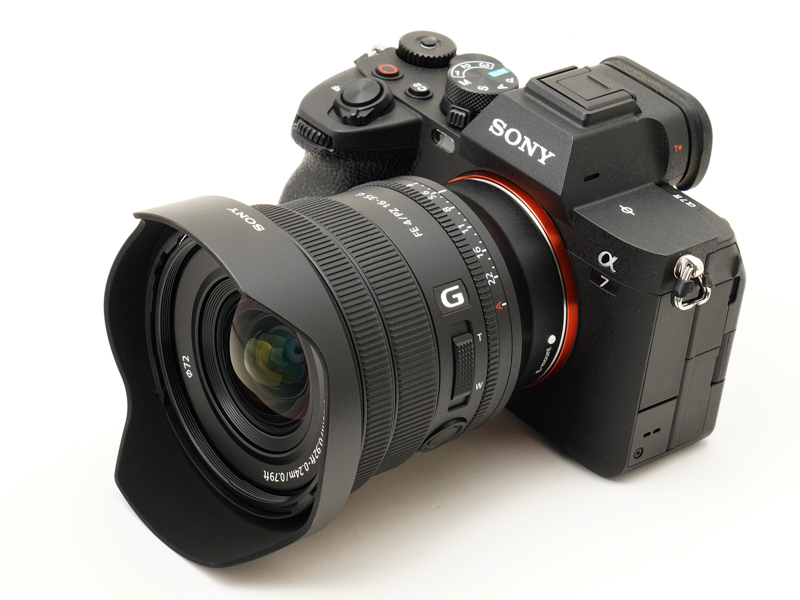 付属のレンズフード（ALC-SH172）を装着