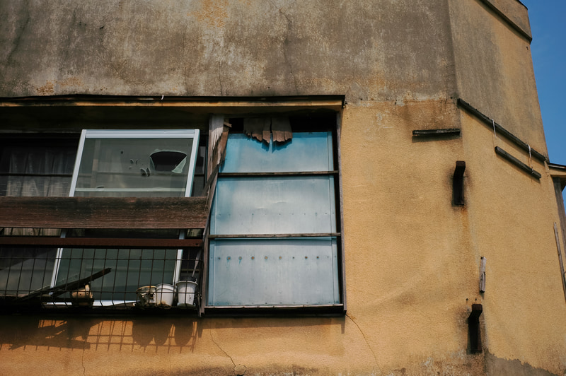 ISO 400のカラーネガから、ハイライトの調子を抑え気味にして濃厚なカラープリントを作ったというイメージです。600万画素でも細かいディテールを再現しますし密度の濃い描写です。アポランターは機材に応じて自分の仕事をこなします。<br>R-D1　APO-LANTHAR 35mm F2 Aspherical VM（F8・1/2,000秒）ISO 200