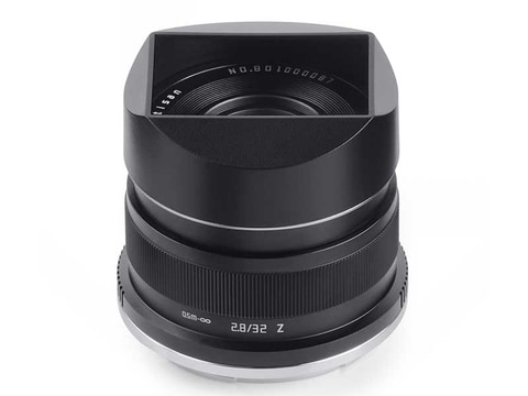 AF対応のニコンZ用レンズ「TTArtisan AF 32mm F/2.8」。2.5万円