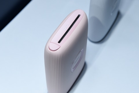 富士フイルム、ARも楽しめる“チェキ”プリンター「instax mini