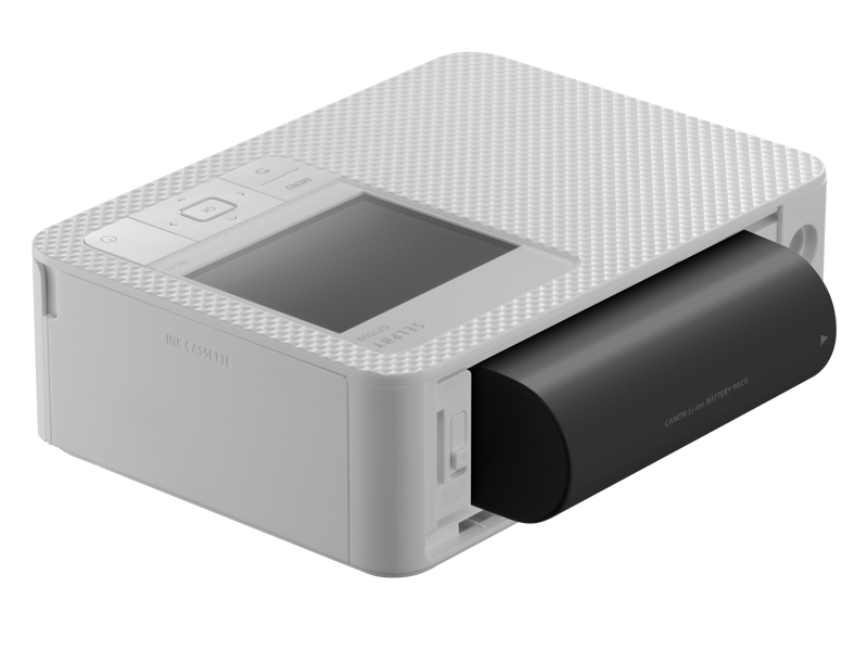 別売のバッテリー「NB-CP2LH」装着イメージ