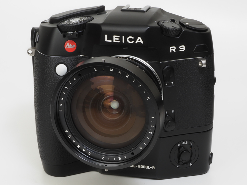 オーソドックスな写りのレンズに見えますが、フィルムだとあまりいいところがなかった印象なんです。でも四隅の描写は見えないからいきなり優等生っぽくなりました。<br>R9 - Digital Back DMR　エルマリートR 19mm F2.8（F8・1/500秒）ISO 200