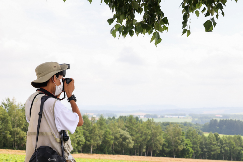 上富良野町で撮影する選手