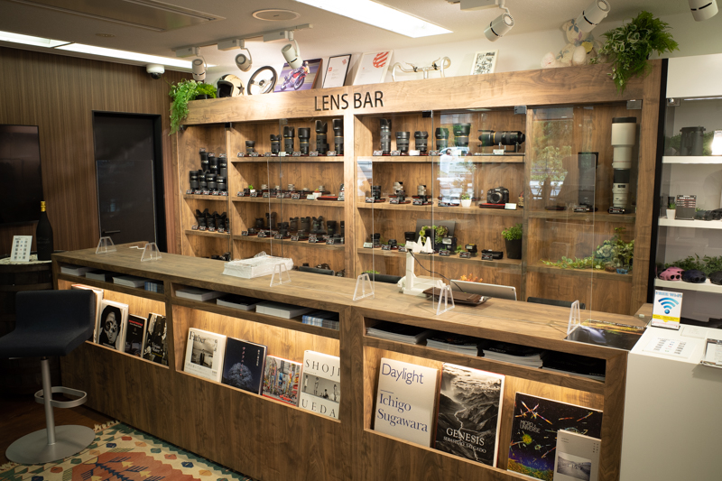 超望遠レンズを含む現行製品を試せる「LENS BAR」