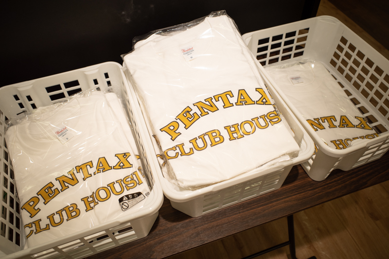 こちらのTシャツは販売中（税込2,500円）