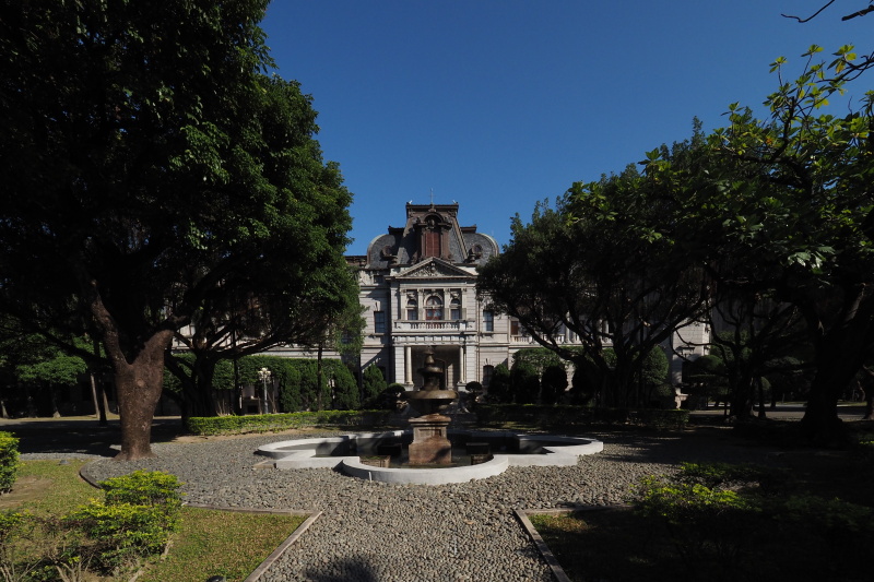 国の重要文化財。正面からの写真。