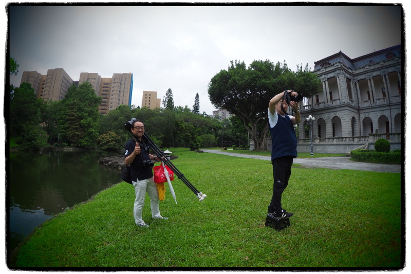 当時のオリンパスプロサポート担当隠岐さんと