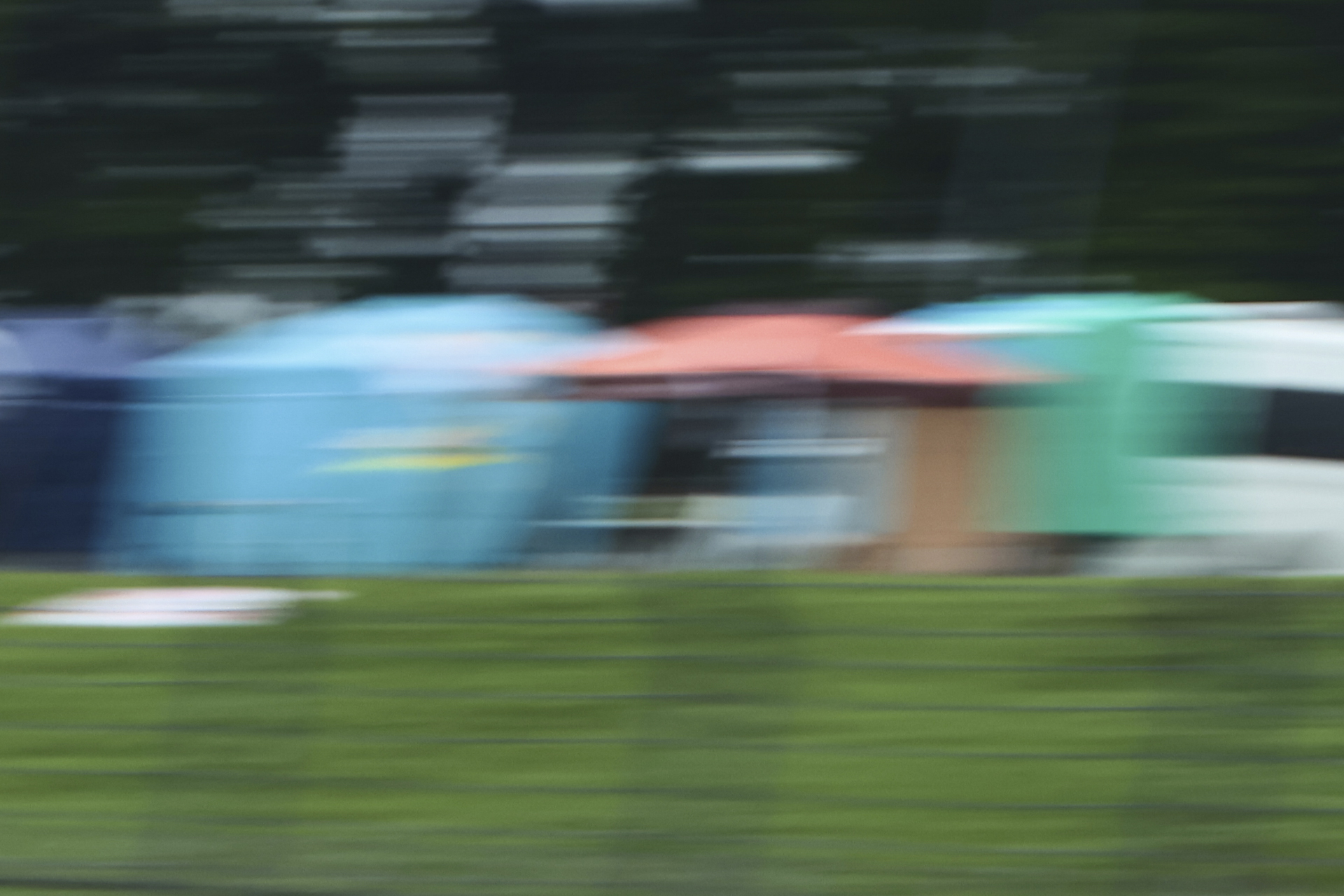 色や形がはっきりしているものだとゆがみが目立つ