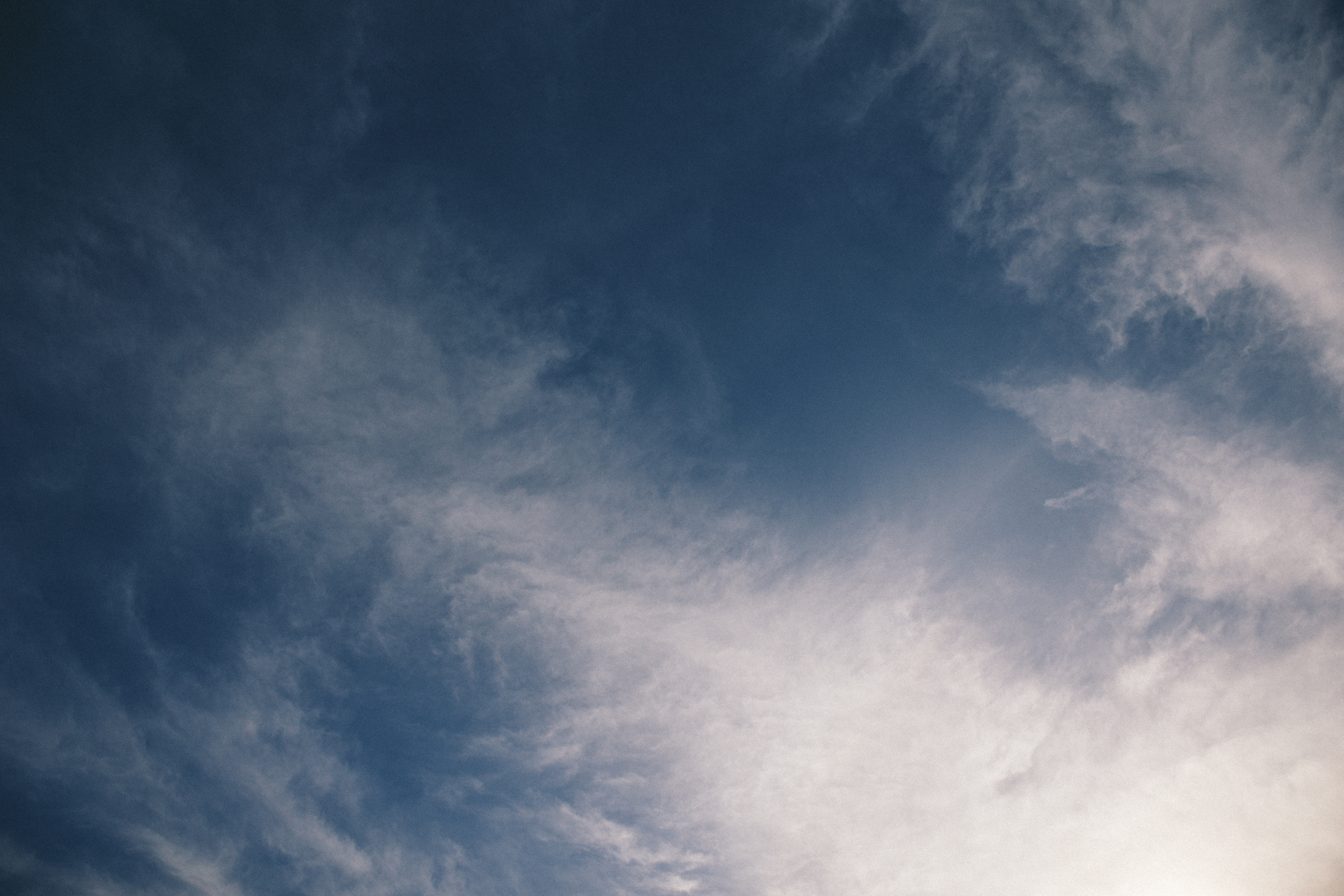 EOS R6／24mm／マニュアル露出（F4.5、1/8,000秒）／ISO 250／WB：オート