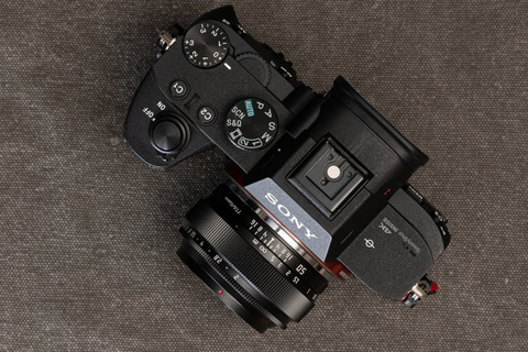 交換レンズSHOW CASE】銘匠光学 TTArtisan 50mm f/2 - デジカメ Watch