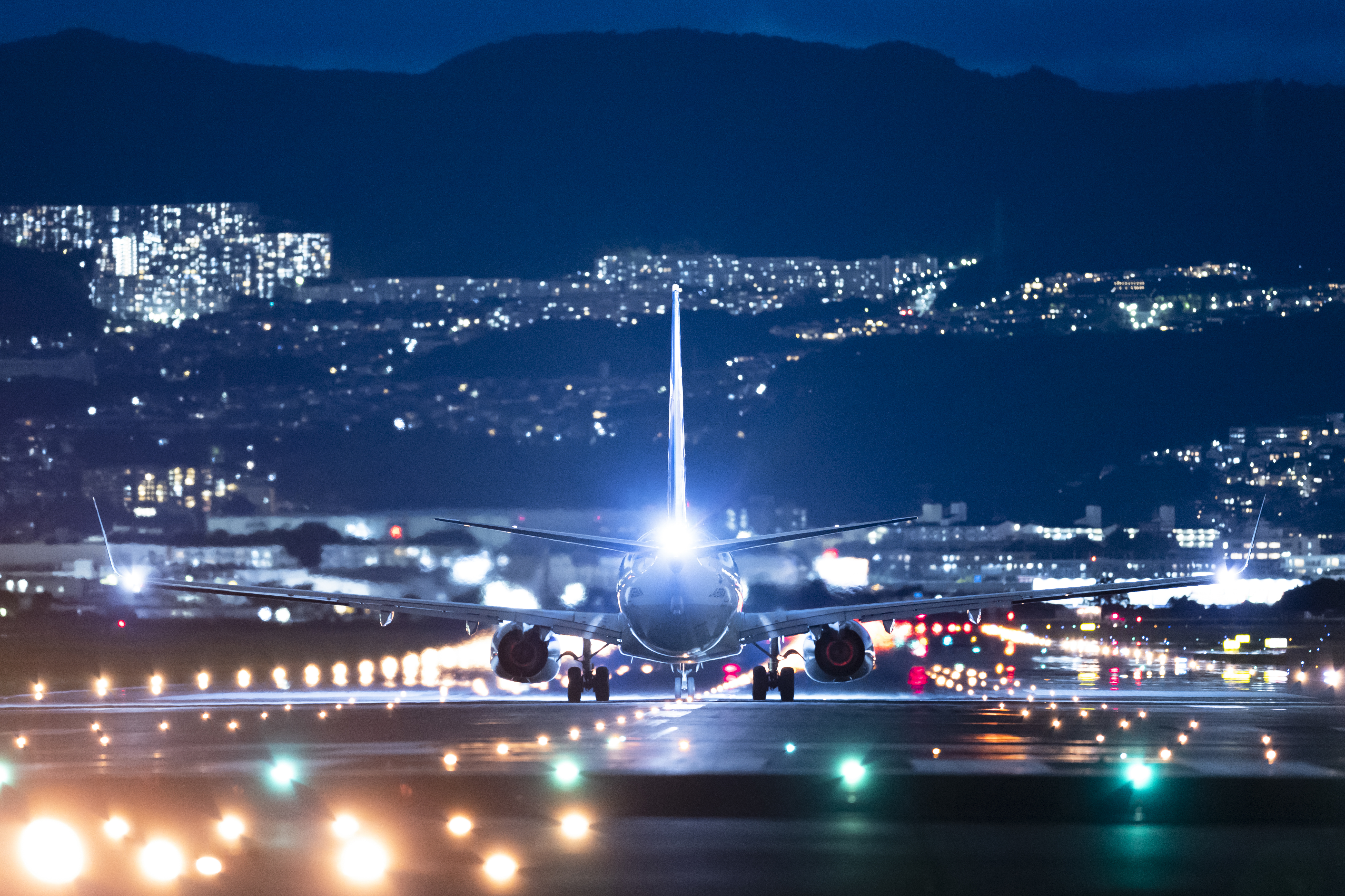 EOS R3／RF400mm F2.8 L IS USM／マニュアル露出（1/15秒・F2.8）／ISO 6400