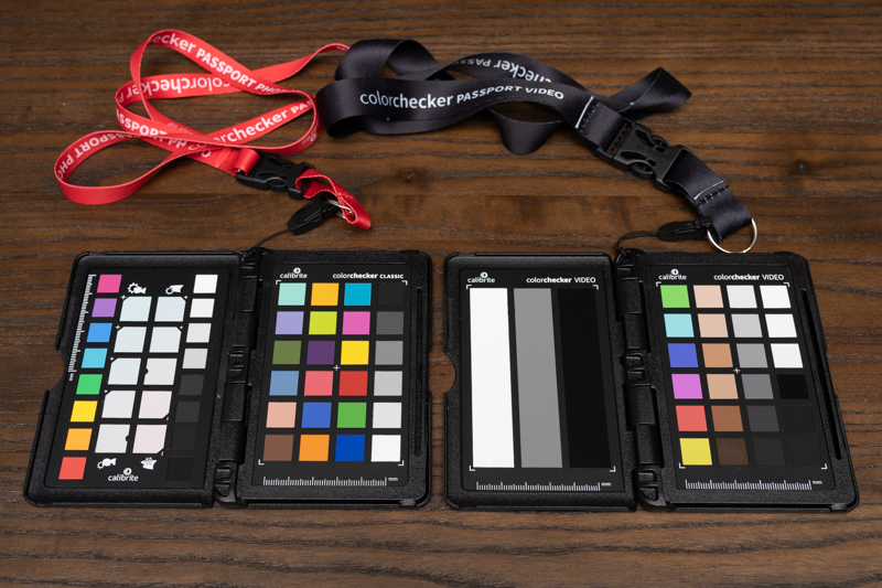左がColorChecker Passport Photo 2、右は動画向けのColorChecker Passport Video