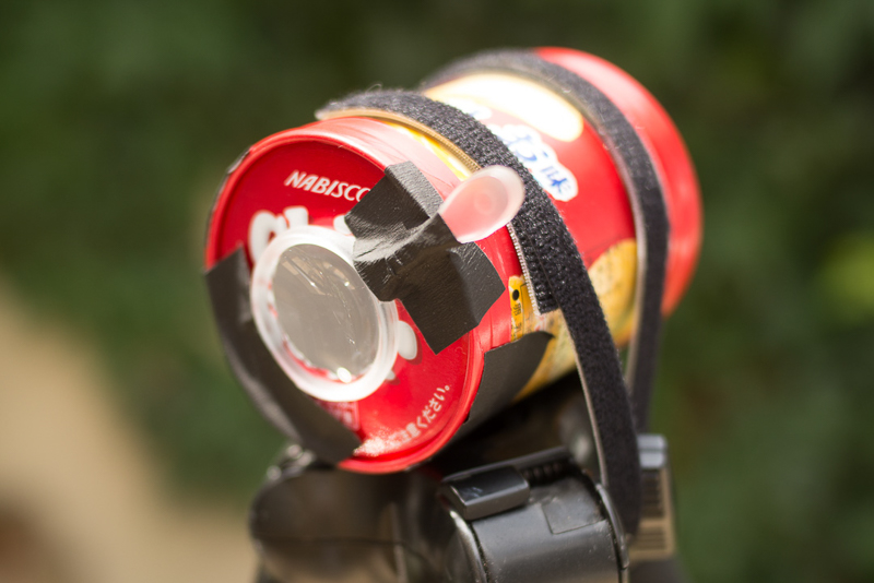 中に感熱紙を入れて撮影するアナログカメラ